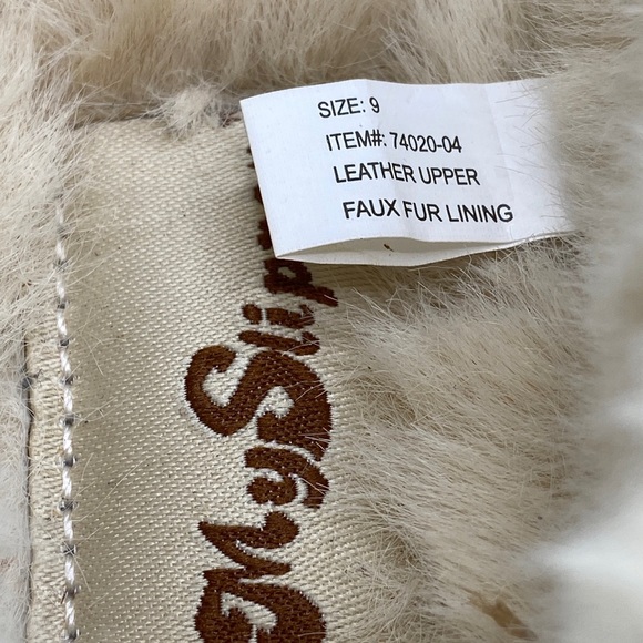 My Pillow Women's Moccasin MySlippers Size 9 Suede Chestnut..Amazing Condition - Picture 7 of 9